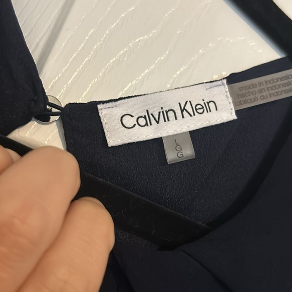 Calvin Klein ⚫️ Large - Picture 2 of 5